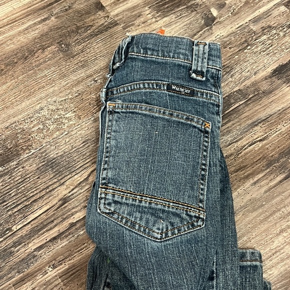 Wrangler - Picture 2 of 2